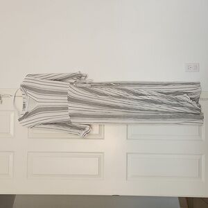 DOWNEAST Spinstriped Longsleeve Maxi Wrap Dress. Size Large